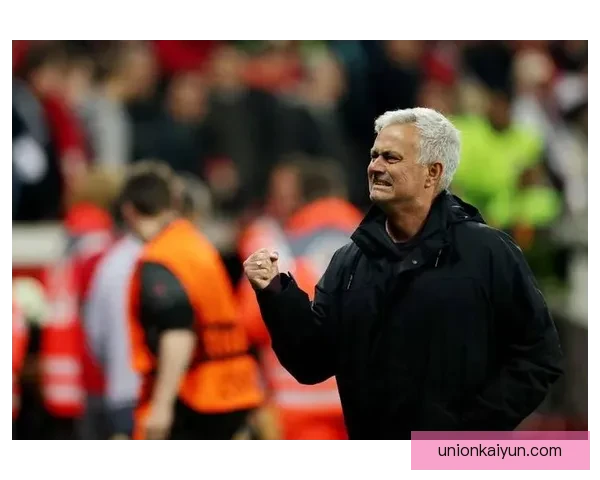 穆里尼奥战术核心理念：防守组织严密，反击效率突出，强调纪律与实战执行力